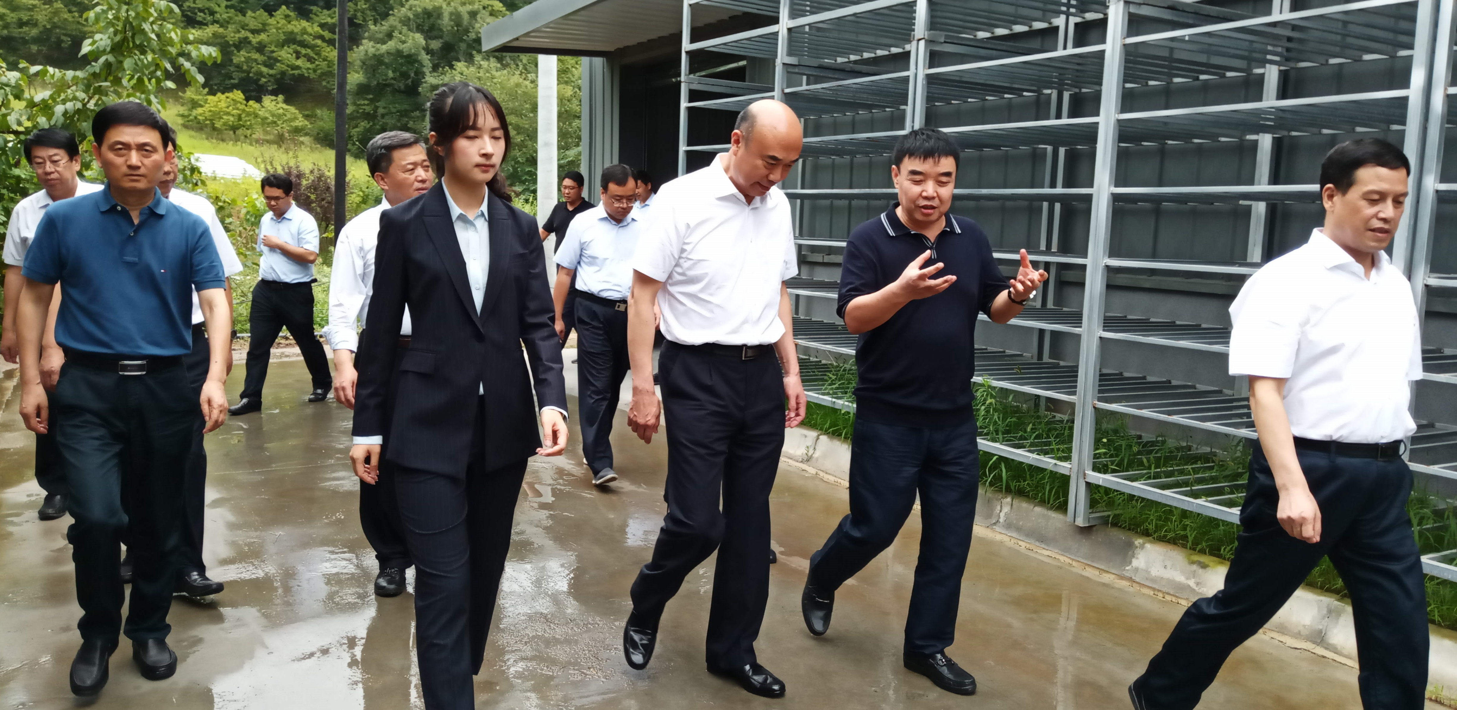 陜西省省委副書記、省長劉國中一行蒞臨陜西中博農業科技發展有限公司調研指導